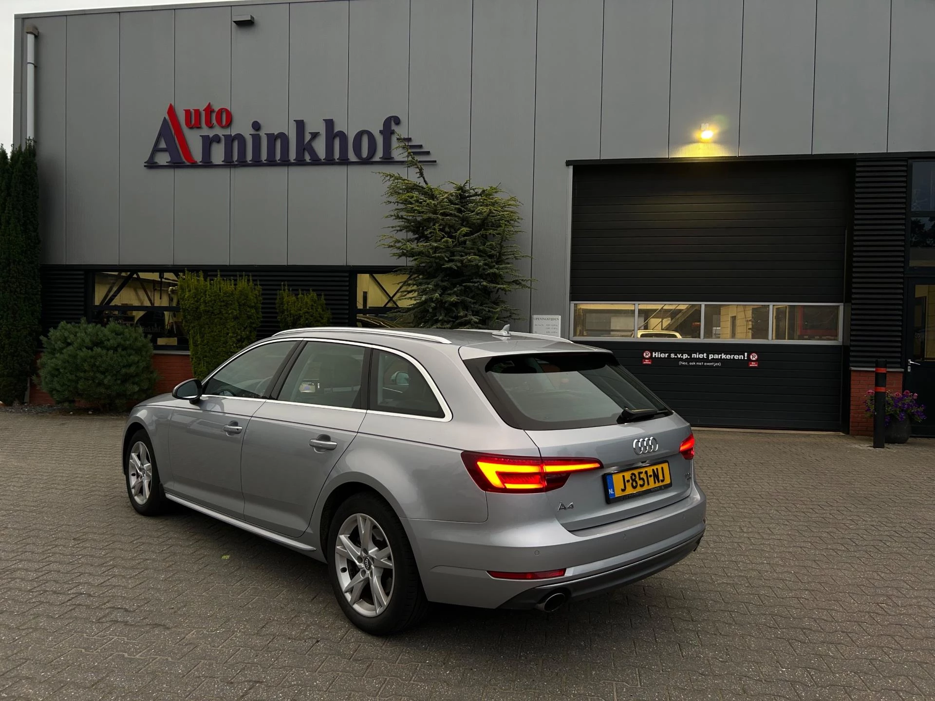 Hoofdafbeelding Audi A4