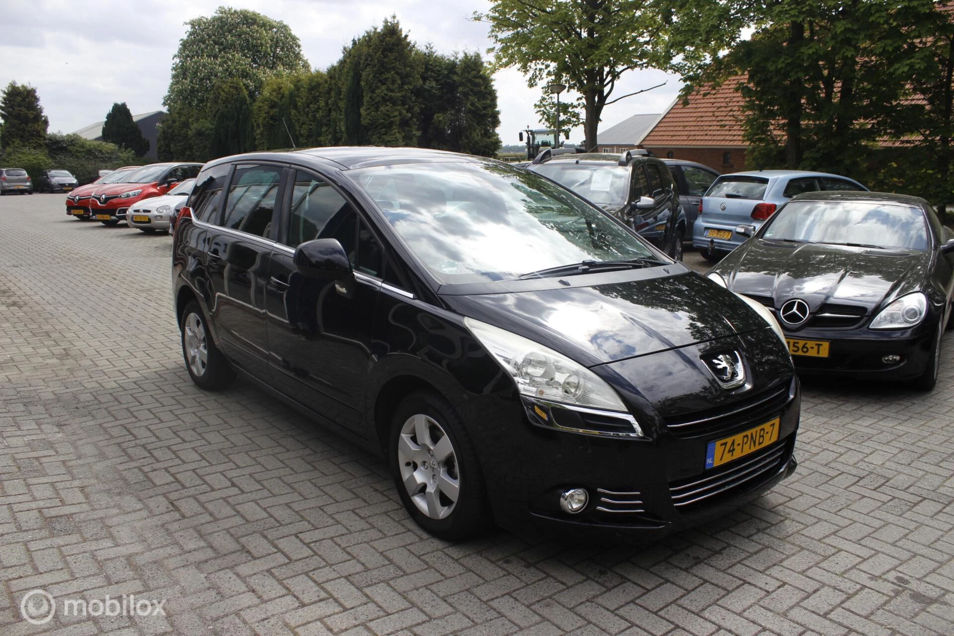 Hoofdafbeelding Peugeot 5008