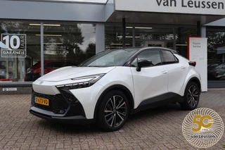 Toyota C-HR 1.8 HYBRID 140 EXECUTIVE DODEHOEK EL-ACHTERKLEP 360* CAMERA KEYLESS EL-STOEL + MEMORY PARELMOER LAK