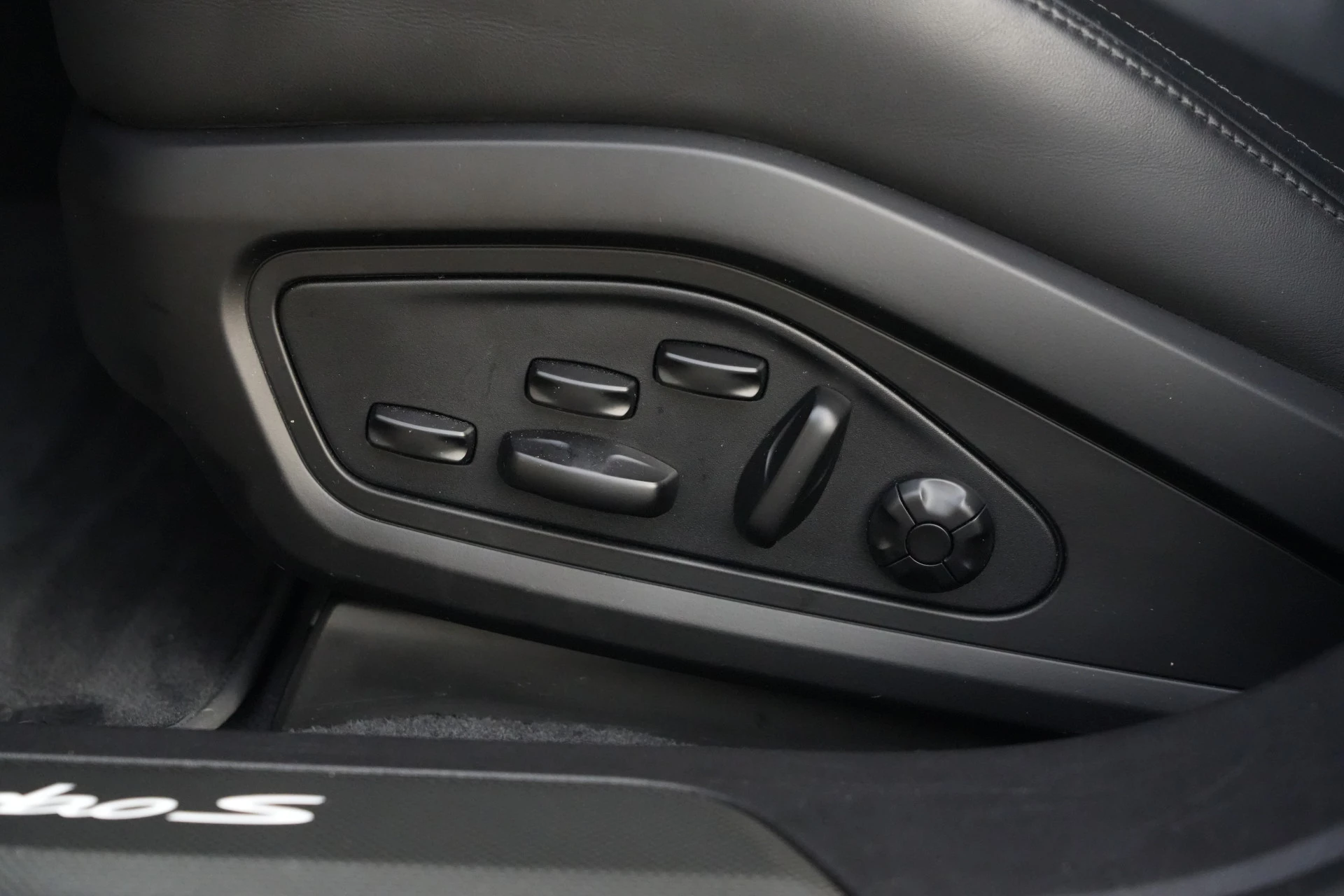 Hoofdafbeelding Porsche Taycan