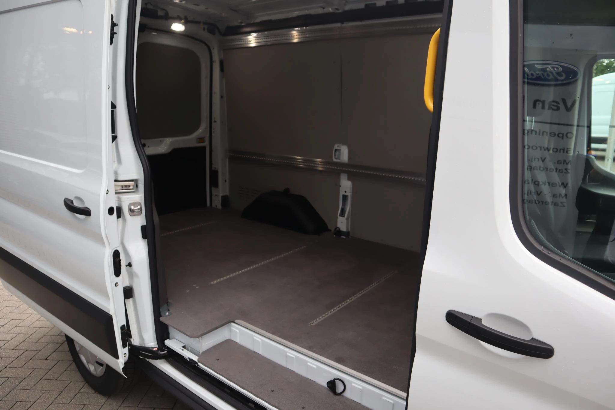 Hoofdafbeelding Ford E-Transit