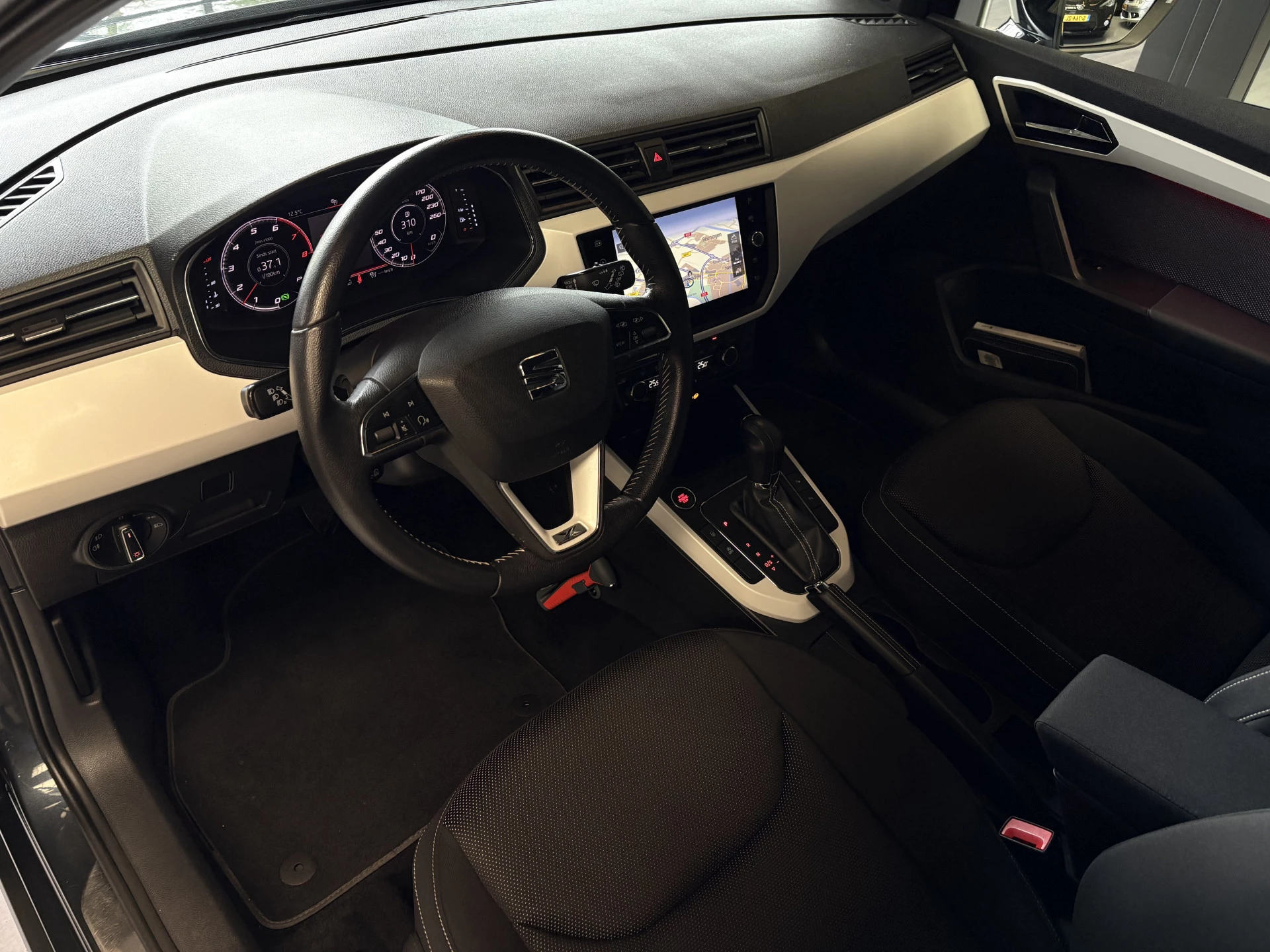 Hoofdafbeelding SEAT Arona