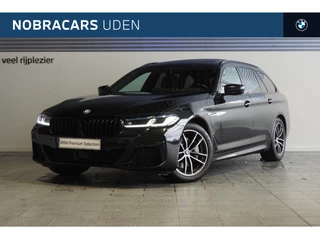BMW 5 Serie Touring 530e High Executive M Sport Automaat / Panoramadak / Laserlight / Head-Up / Parking Assistant Plus / Comfort Access / Active Steering / Live Cockpit Professional
