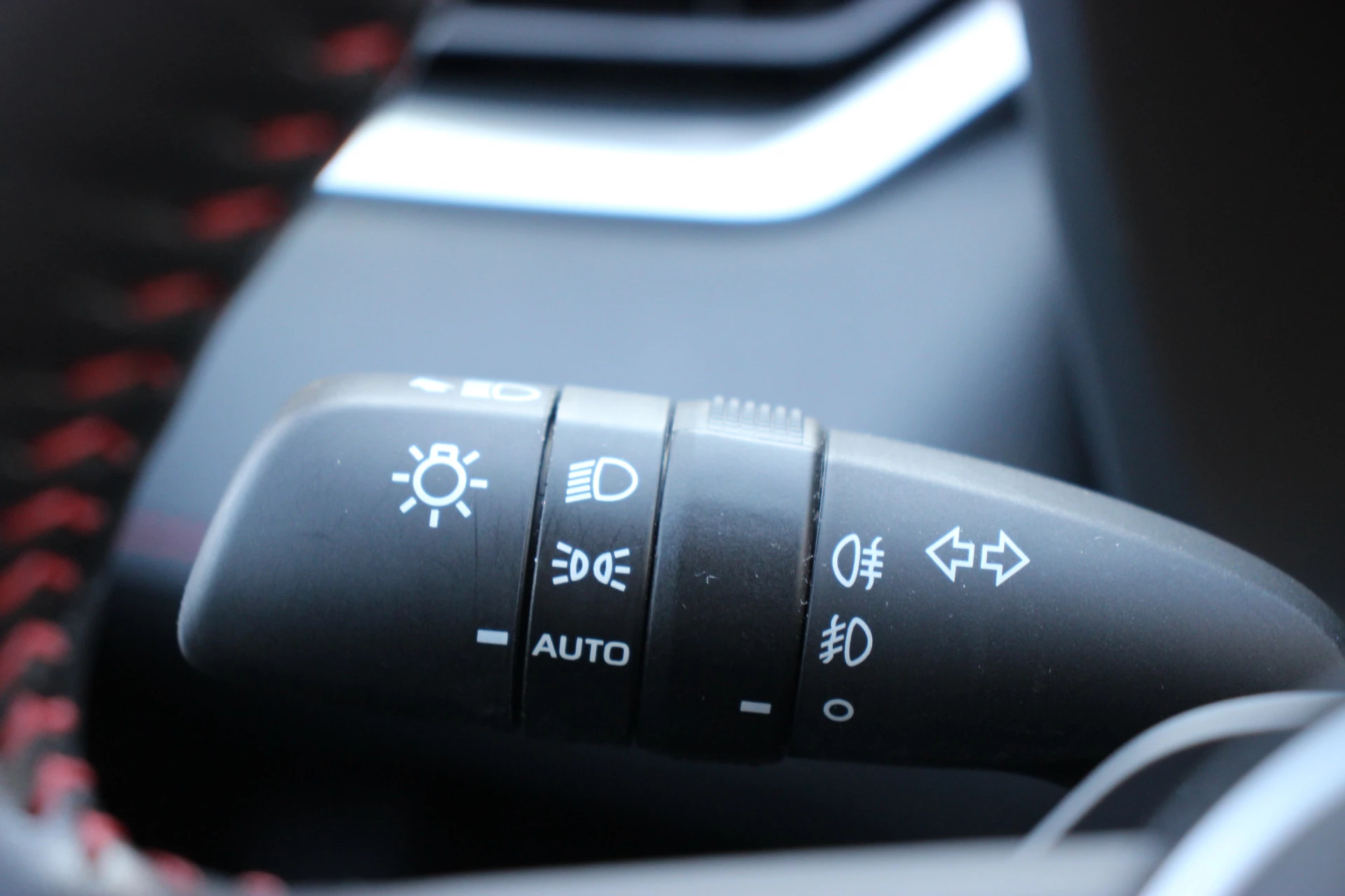 Hoofdafbeelding Suzuki Across