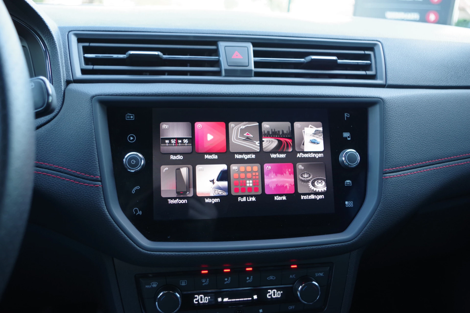Hoofdafbeelding SEAT Arona