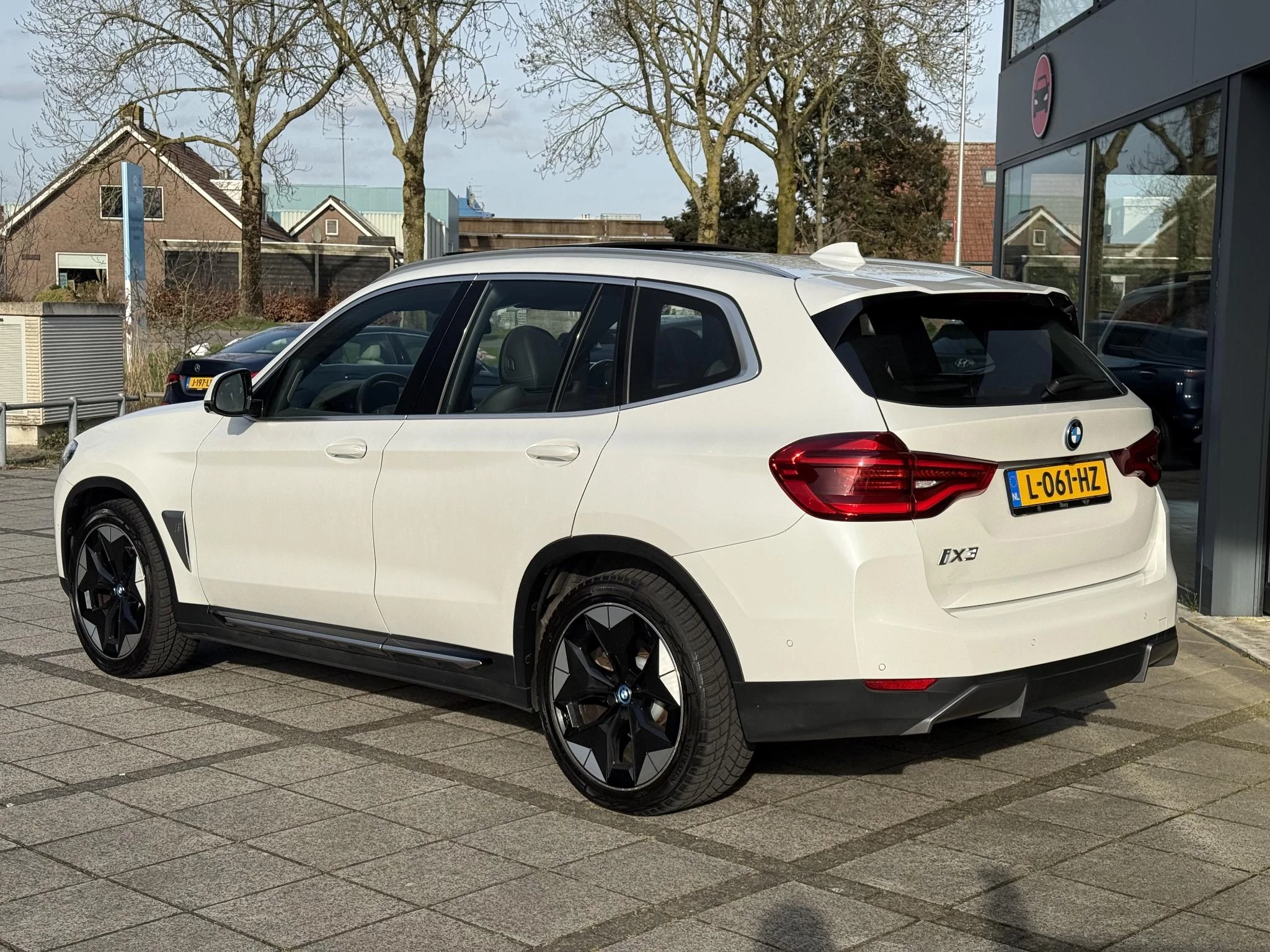Hoofdafbeelding BMW iX3