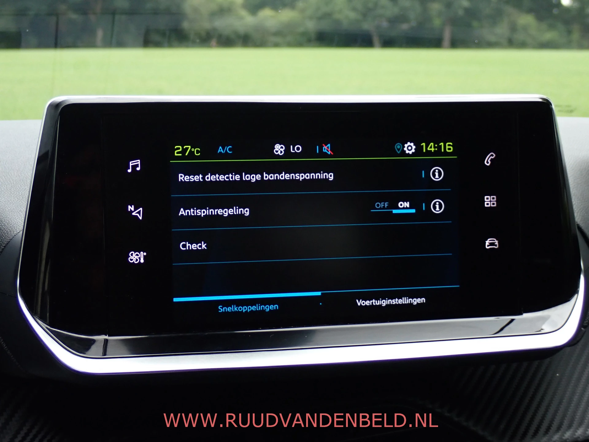 Hoofdafbeelding Peugeot e-208