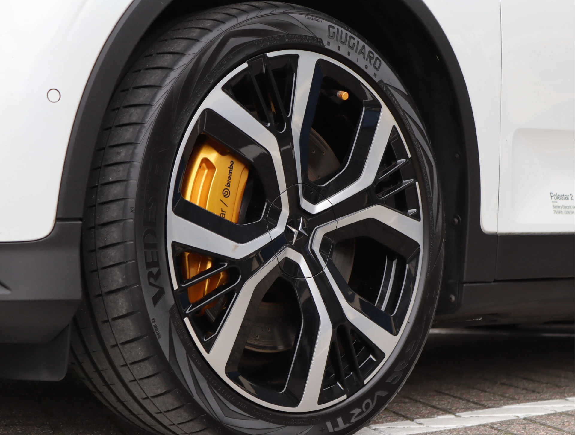 Hoofdafbeelding Polestar 2