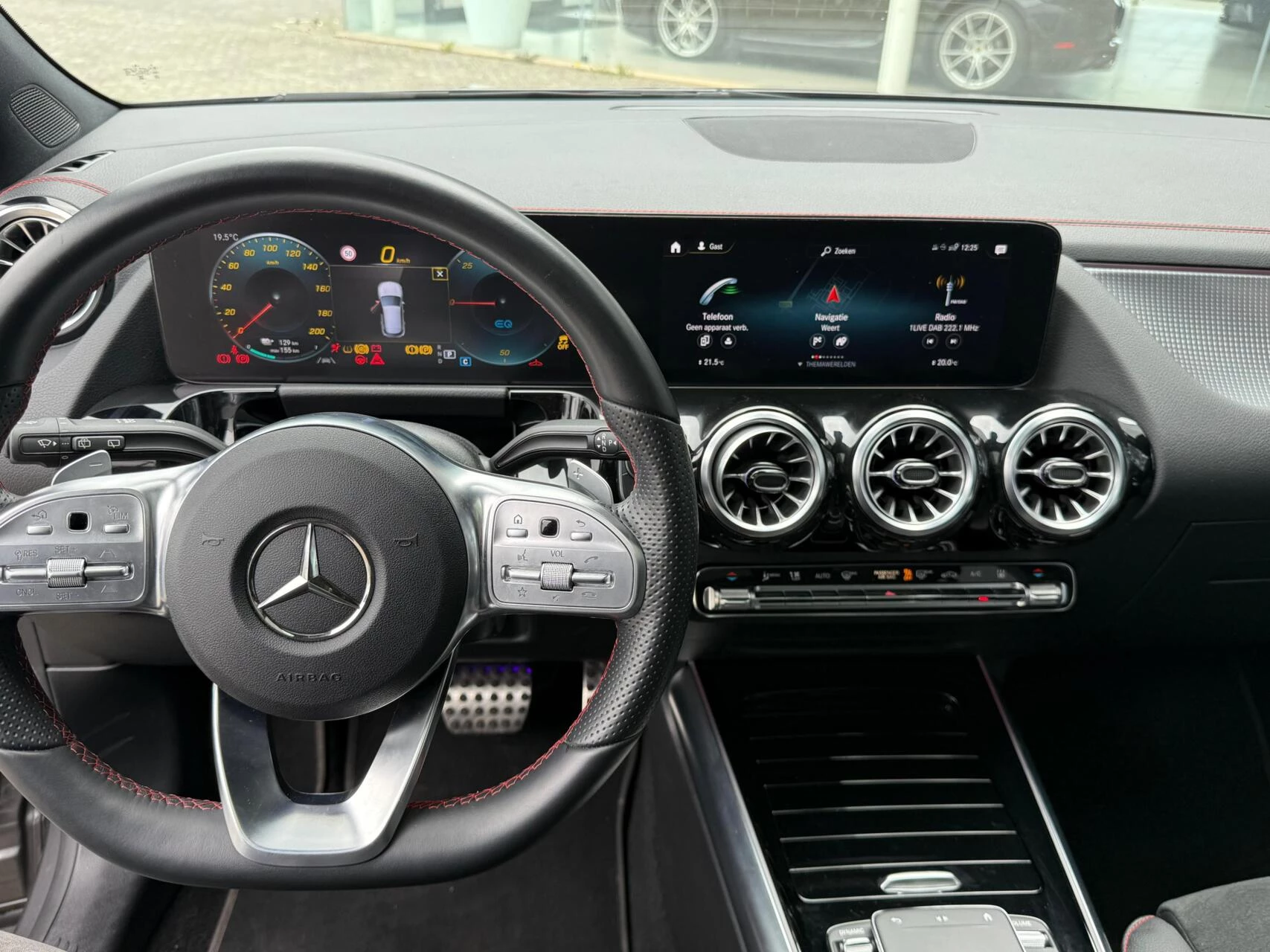 Hoofdafbeelding Mercedes-Benz EQA