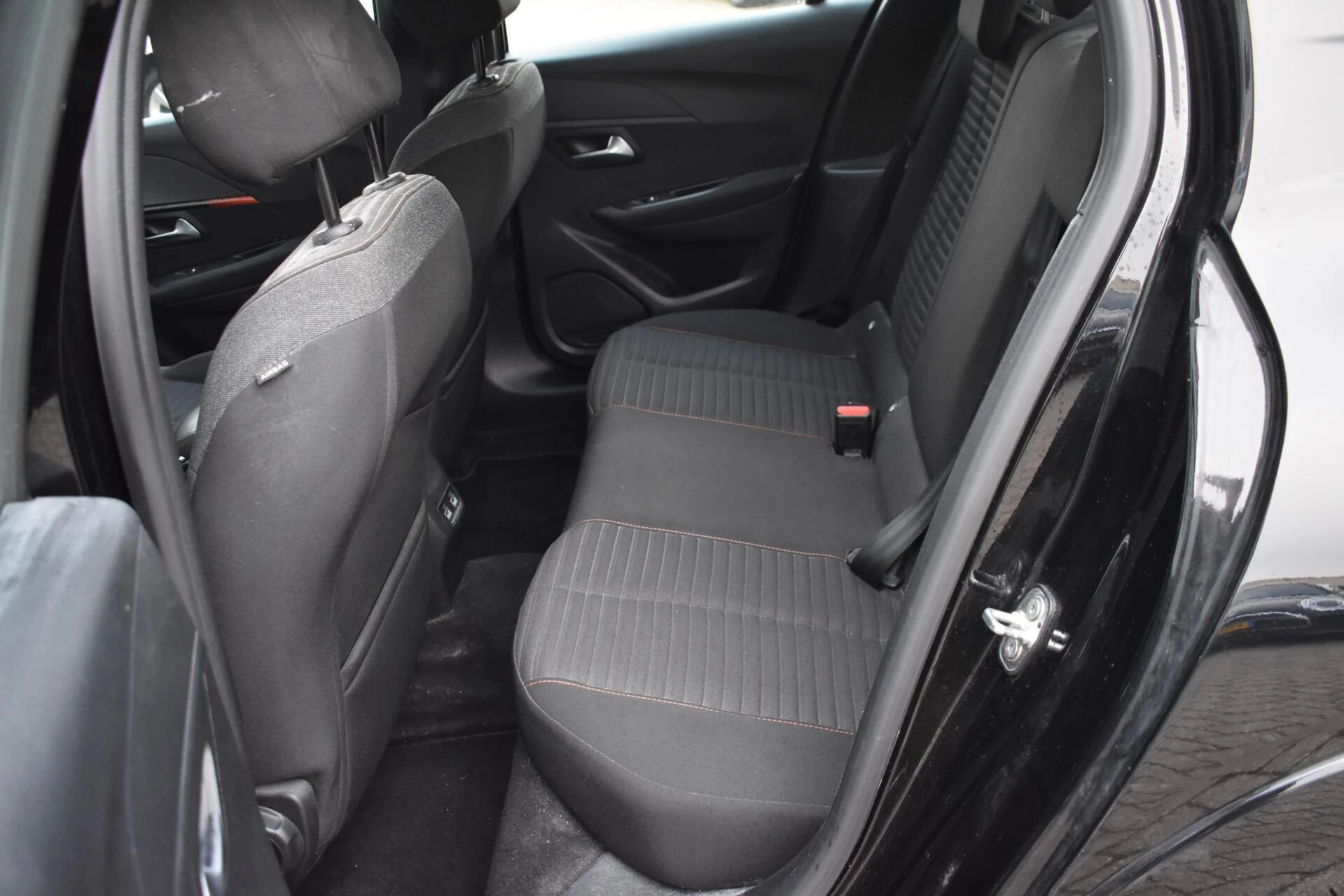 Hoofdafbeelding Peugeot e-208