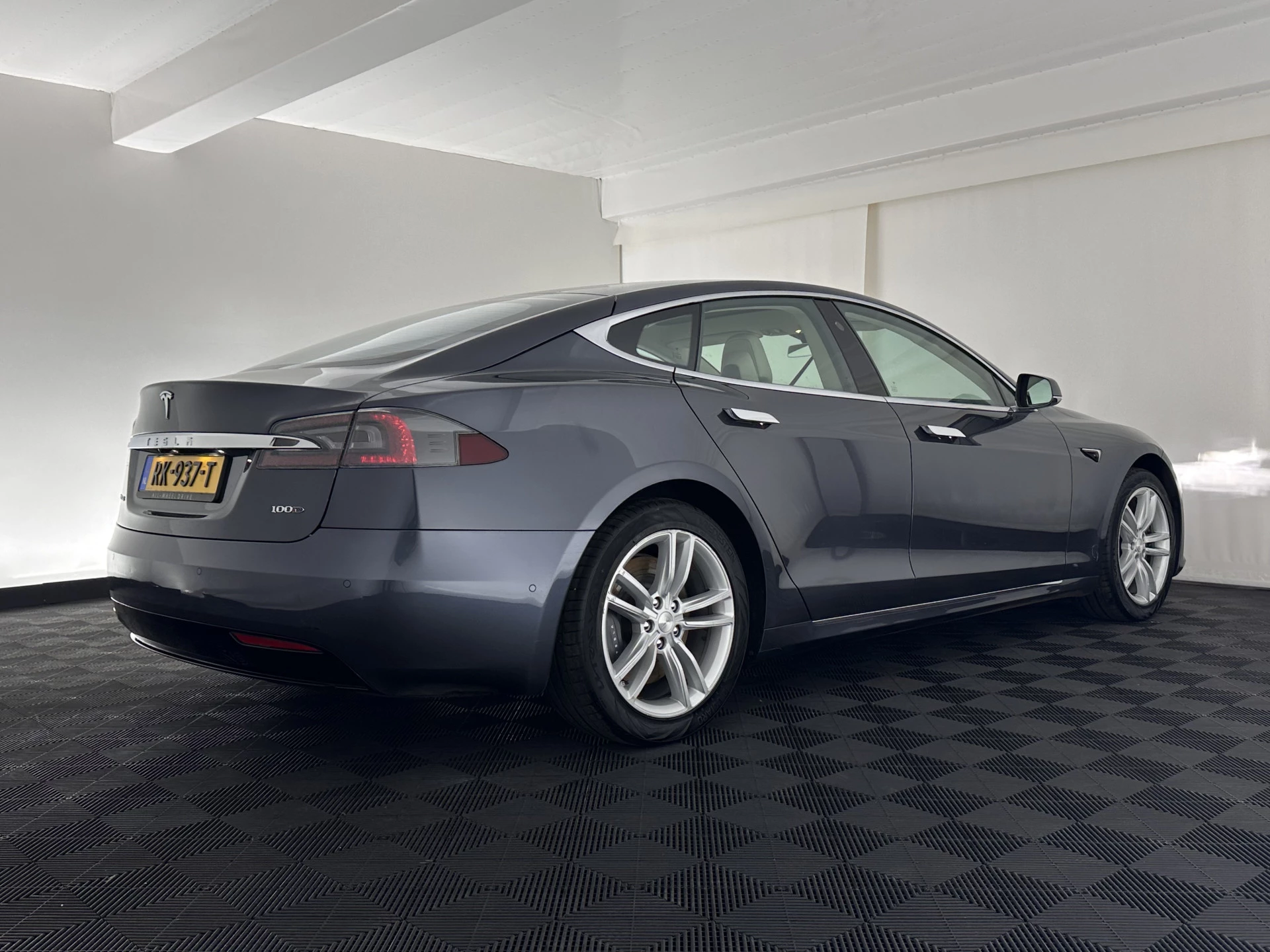 Hoofdafbeelding Tesla Model S