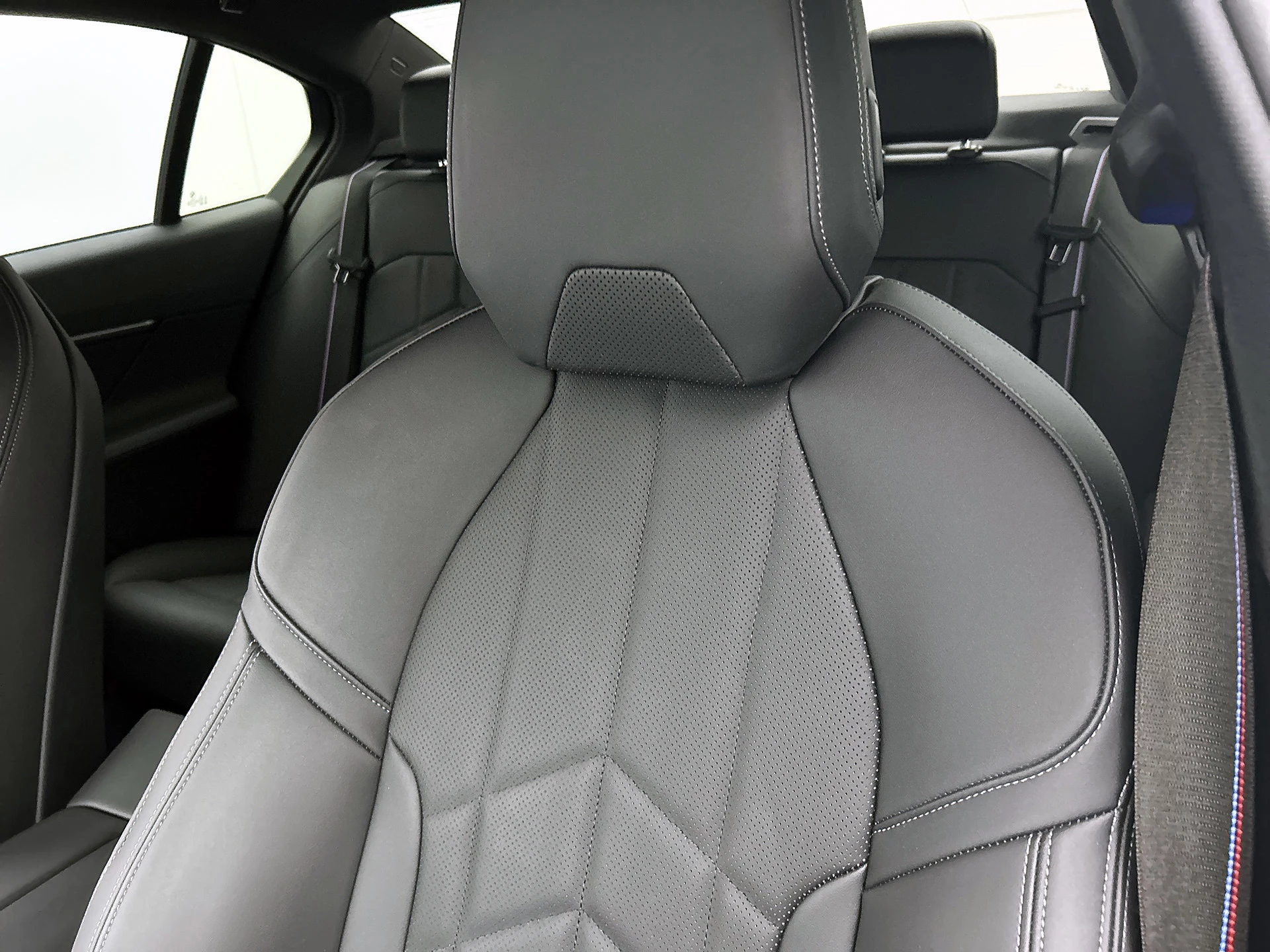 Hoofdafbeelding BMW i5