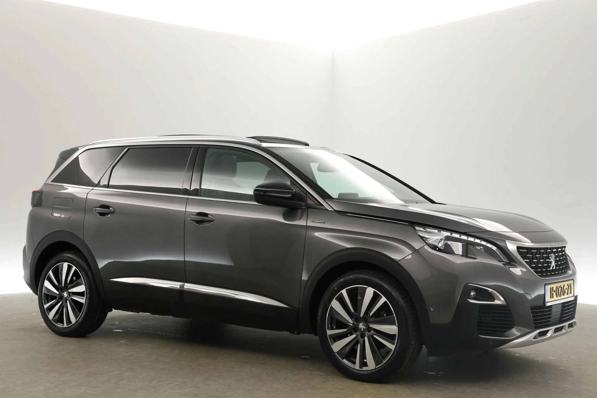 Hoofdafbeelding Peugeot 5008