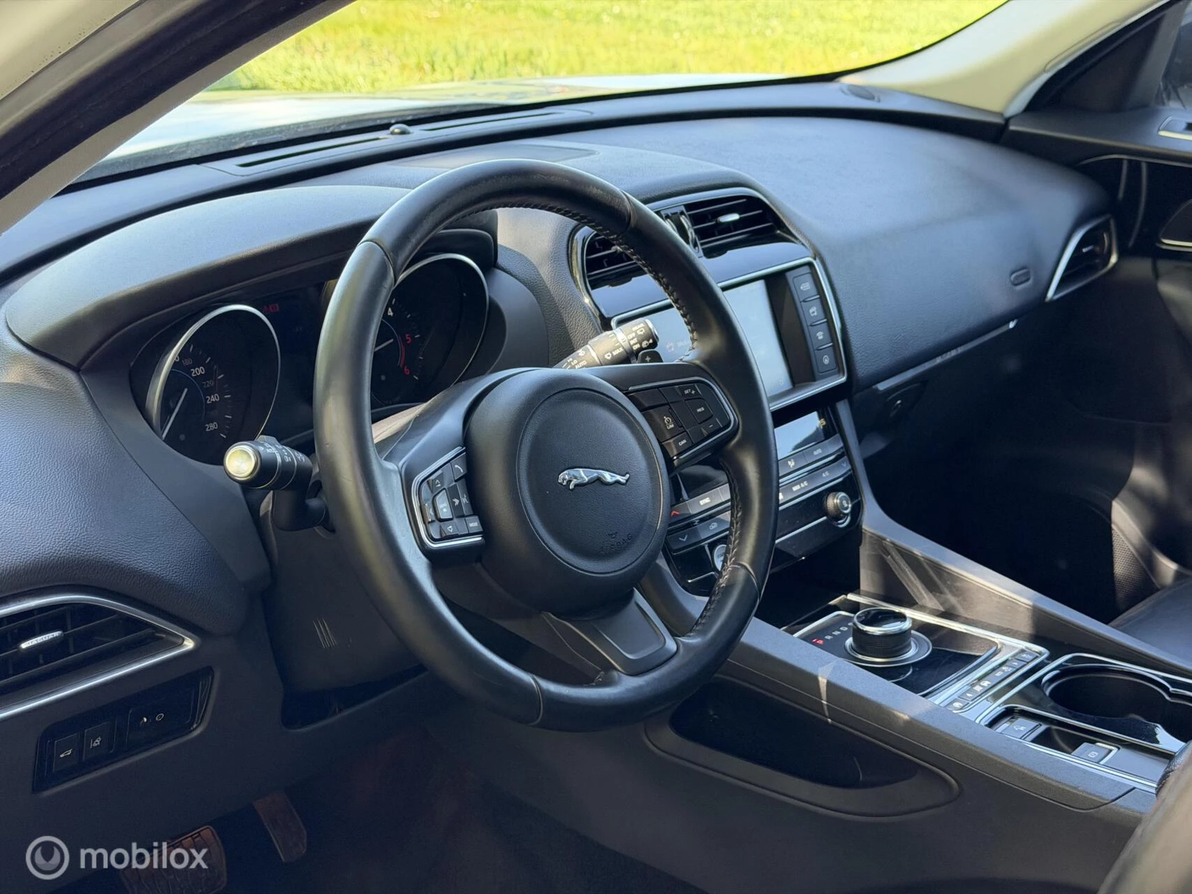 Hoofdafbeelding Jaguar F-PACE