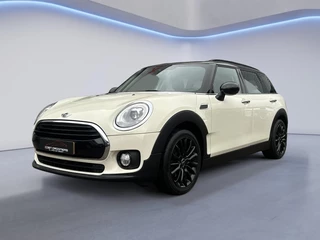 Mini Clubman 1.5 Cooper Chili Serious Business /Apple & Android carplay/Elektr. panoramadak/Stoelverwarming/Park. sensor/Keyless/Climate/Cruise/ (MET GARANTIE*)