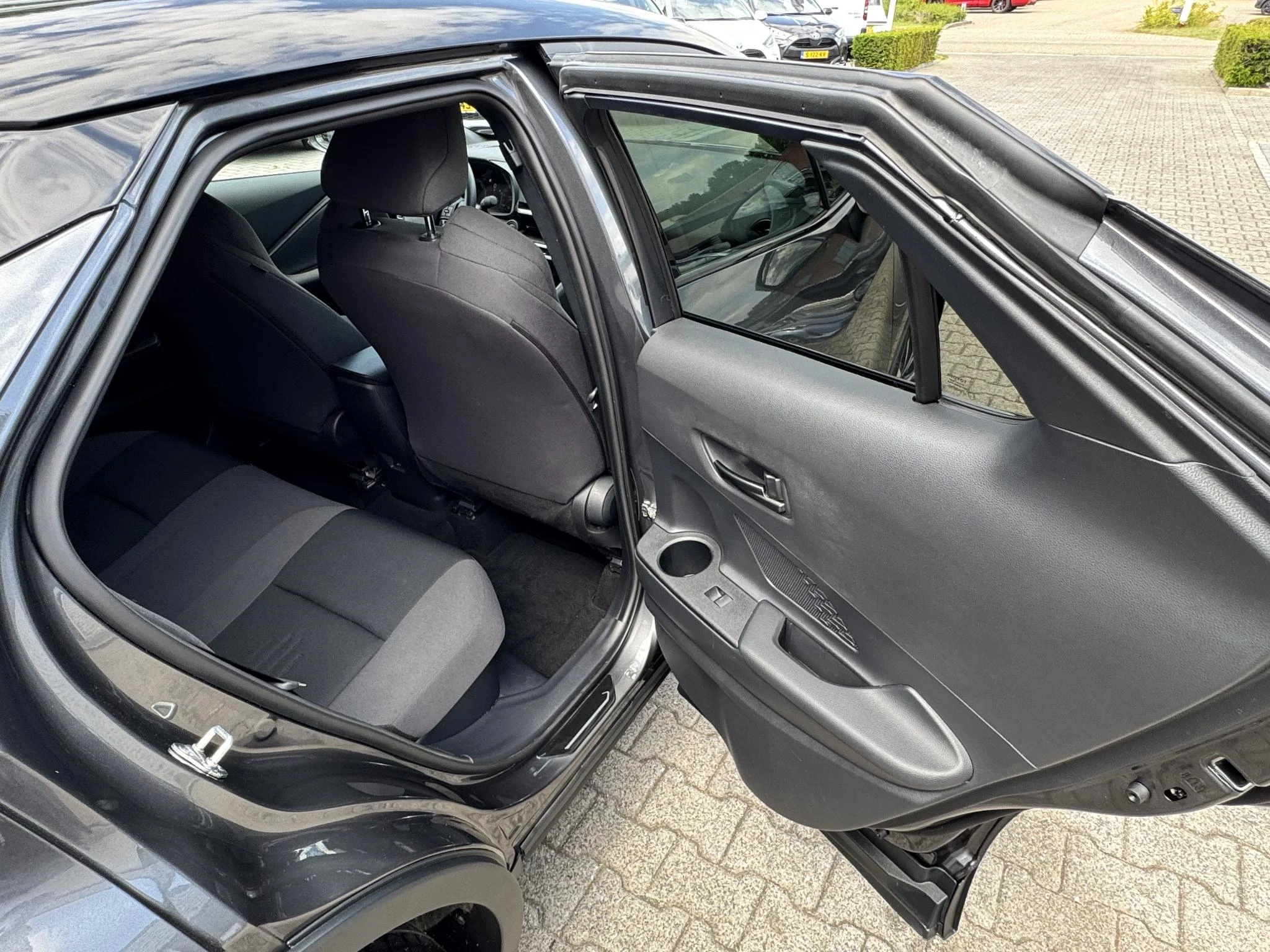 Hoofdafbeelding Toyota C-HR
