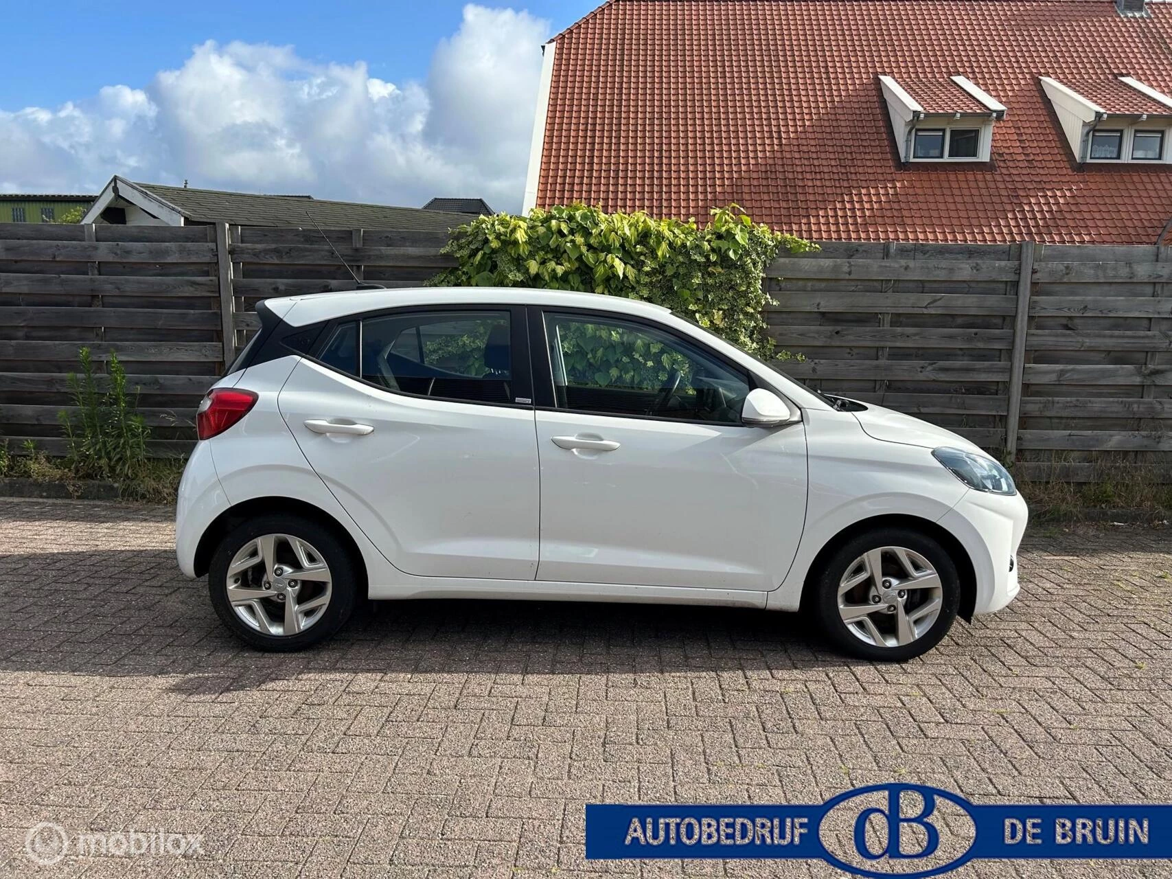 Hoofdafbeelding Hyundai i10