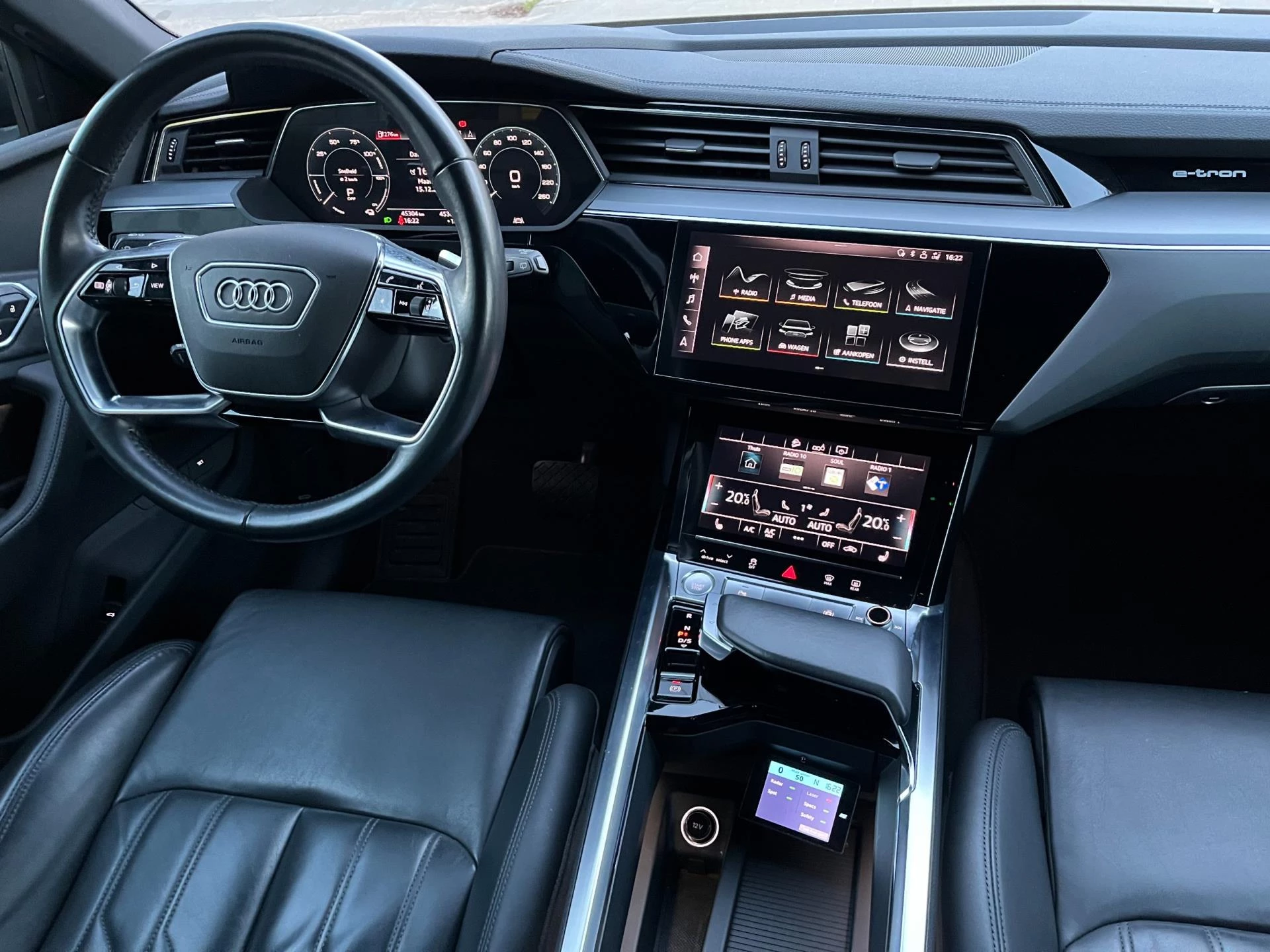 Hoofdafbeelding Audi e-tron