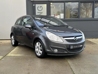 Opel Corsa 1.4 16V Cosmo Clima Cruise Leder Trekhaak NAP