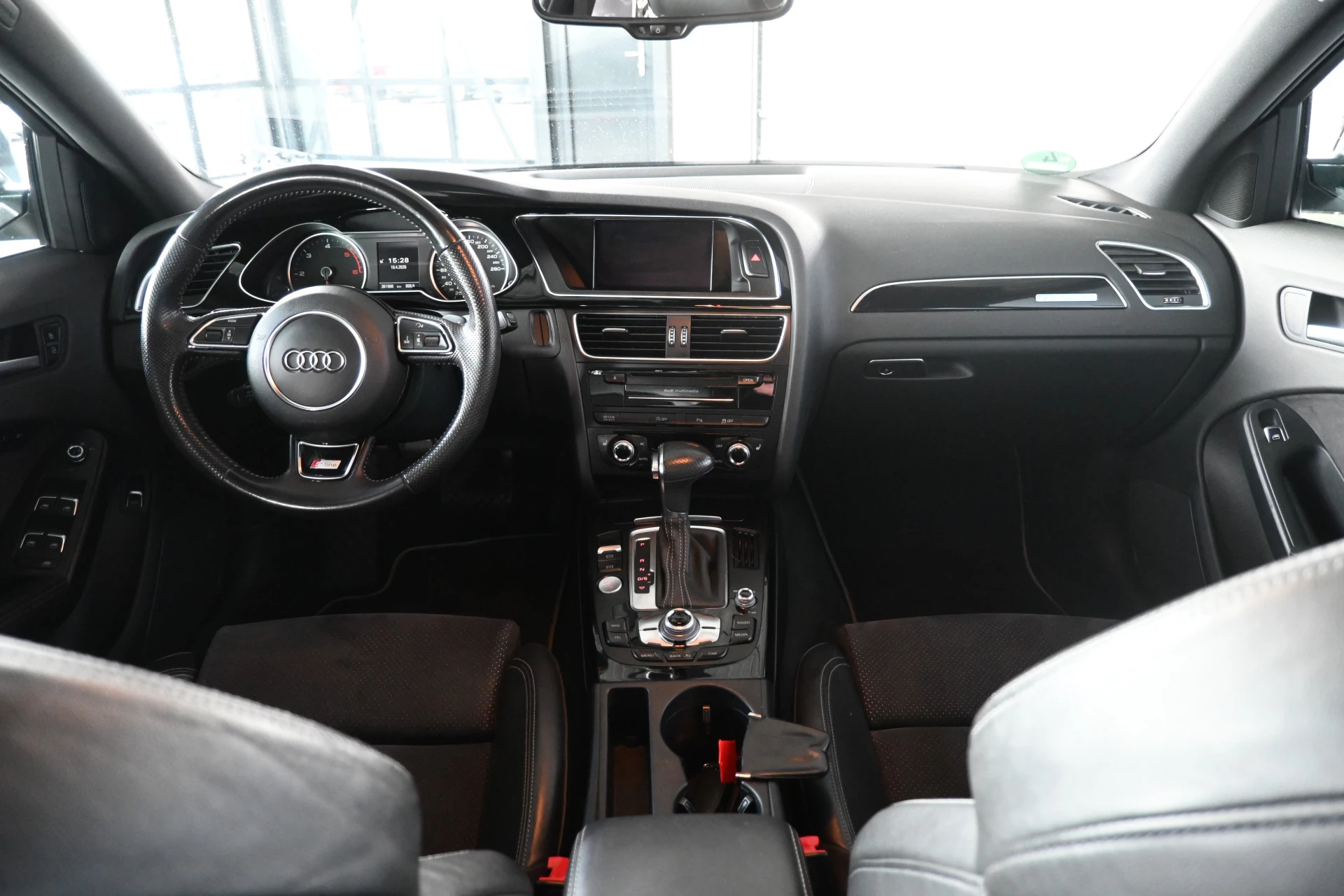Hoofdafbeelding Audi A4