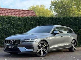 Volvo V60 2.0 T6 Twin Engine AWD Inscription | Panoramadak | Stoelverwarming | Apple Carplay | Camera