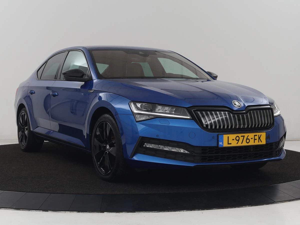 Hoofdafbeelding Škoda Superb