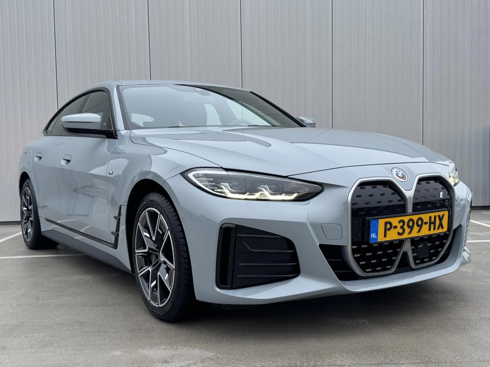 Hoofdafbeelding BMW i4