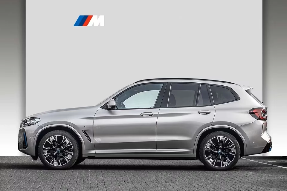 Hoofdafbeelding BMW iX3