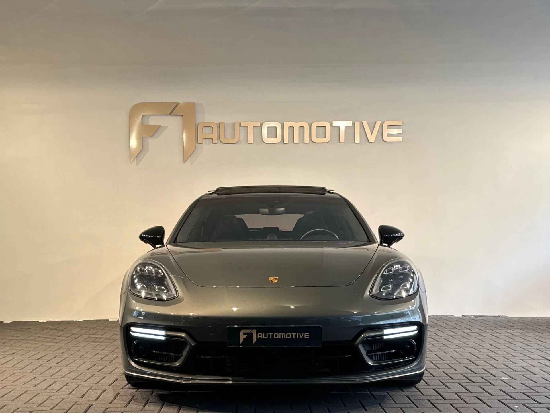 Hoofdafbeelding Porsche Panamera