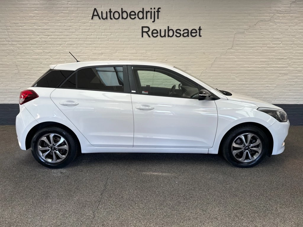 Hoofdafbeelding Hyundai i20