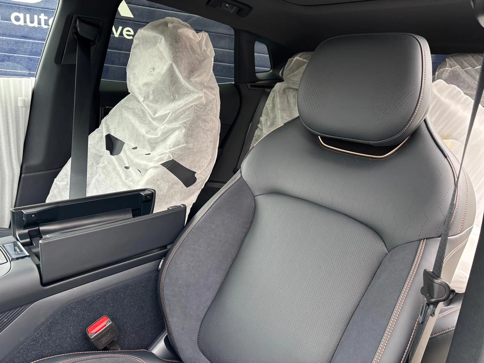 Hoofdafbeelding Lynk & Co 08