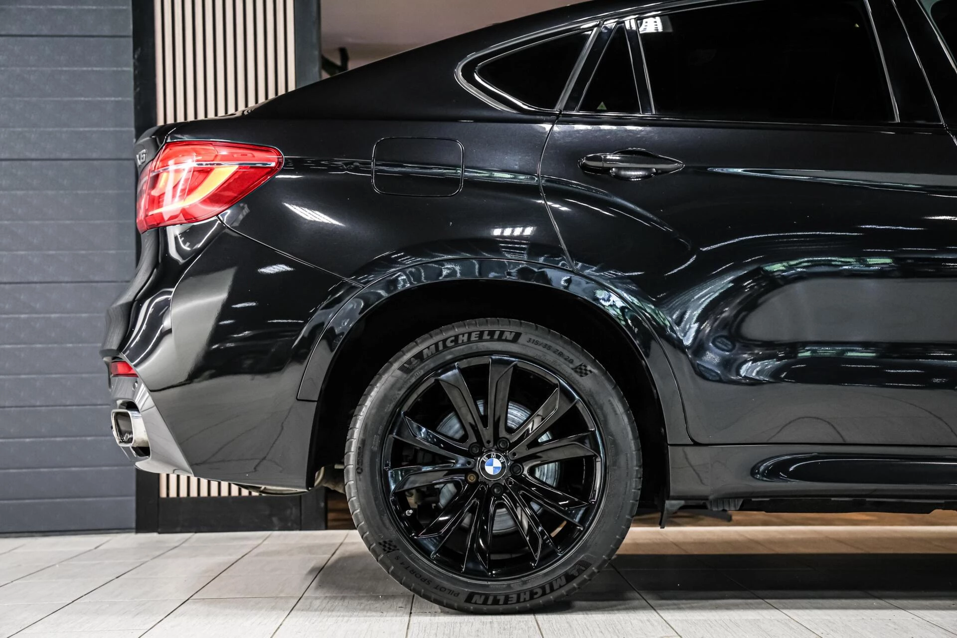 Hoofdafbeelding BMW X6