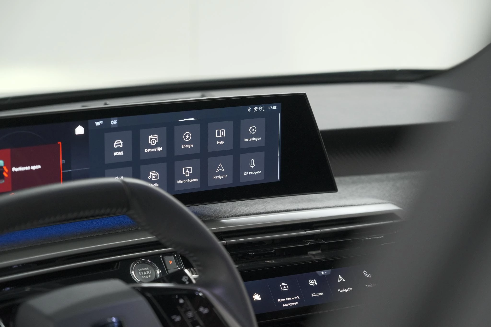Hoofdafbeelding Peugeot e-3008