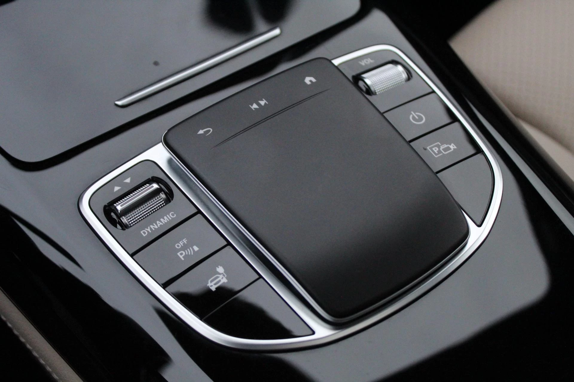 Hoofdafbeelding Mercedes-Benz EQC