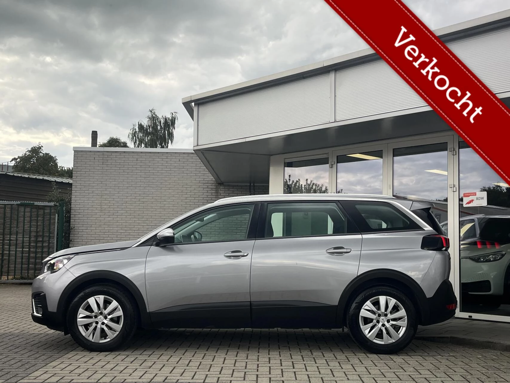 Hoofdafbeelding Peugeot 5008