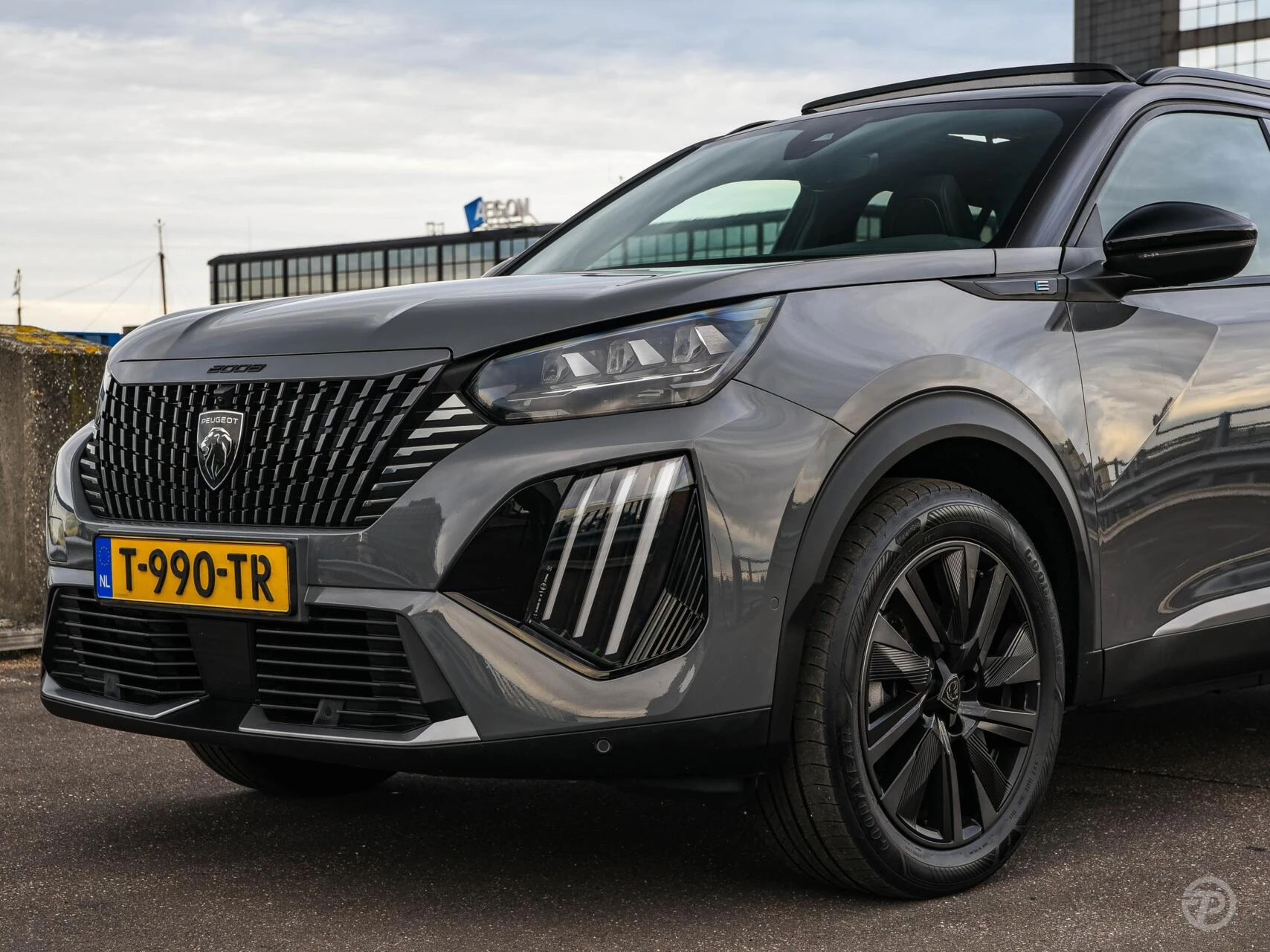 Hoofdafbeelding Peugeot e-2008