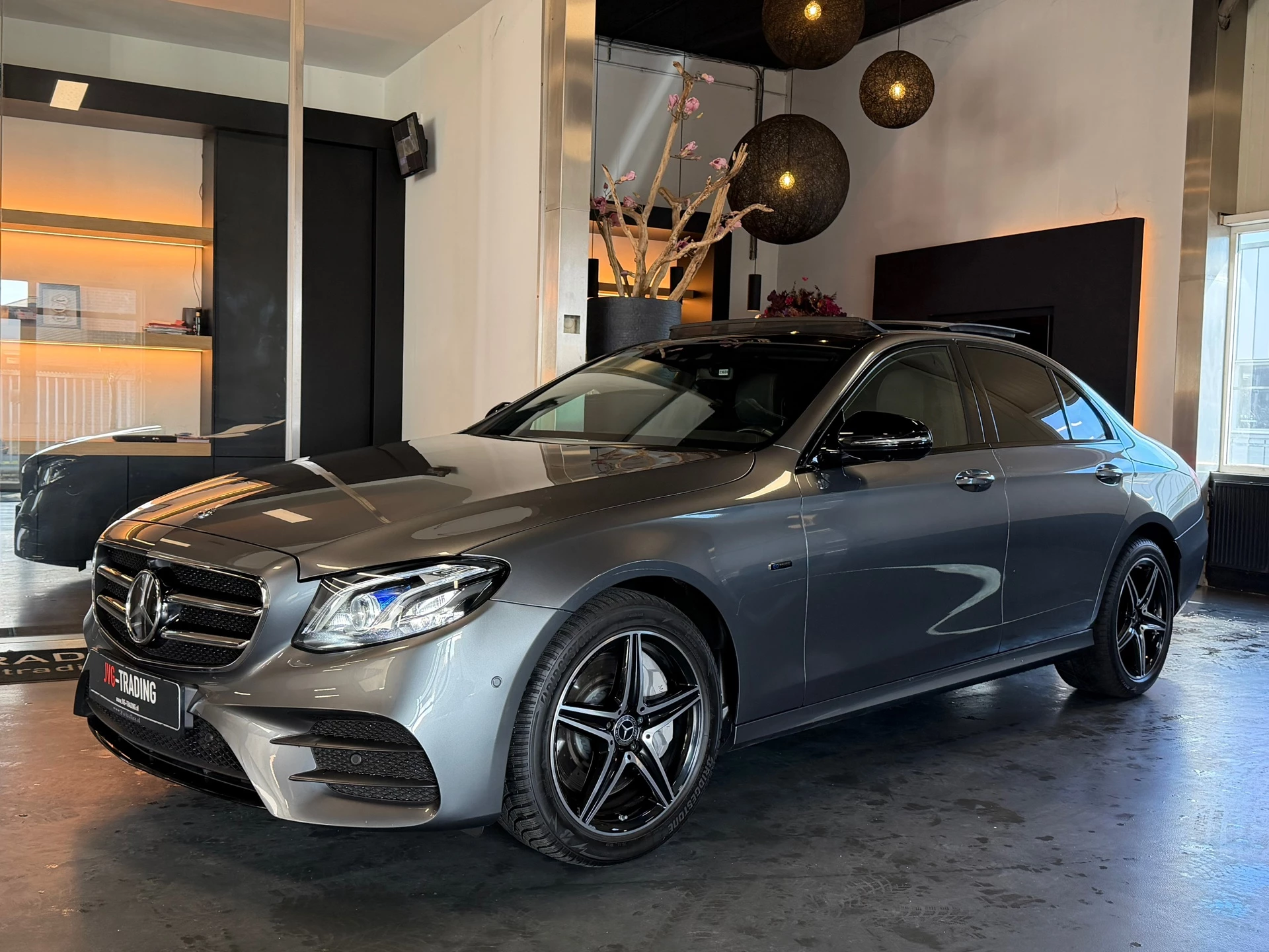 Hoofdafbeelding Mercedes-Benz E-Klasse