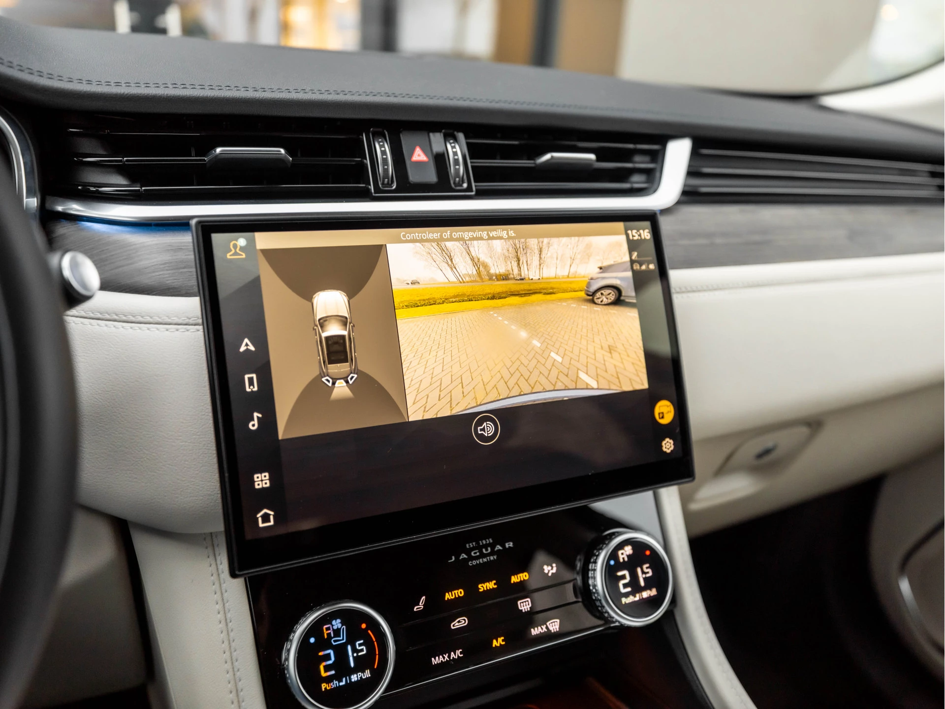 Hoofdafbeelding Jaguar F-PACE