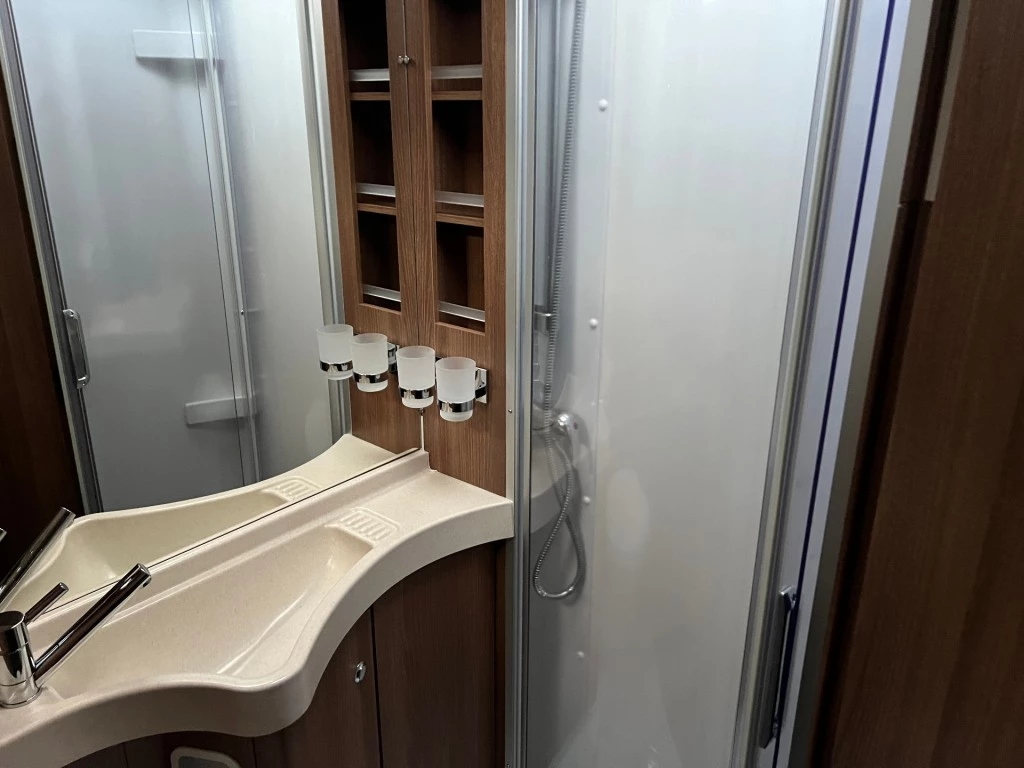 Hoofdafbeelding Carthago Carthago C-compactline I 143 Le