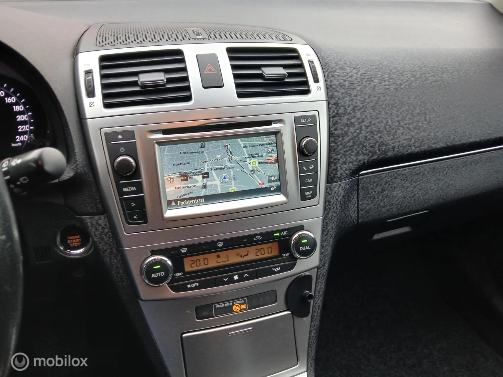 Hoofdafbeelding Toyota Avensis