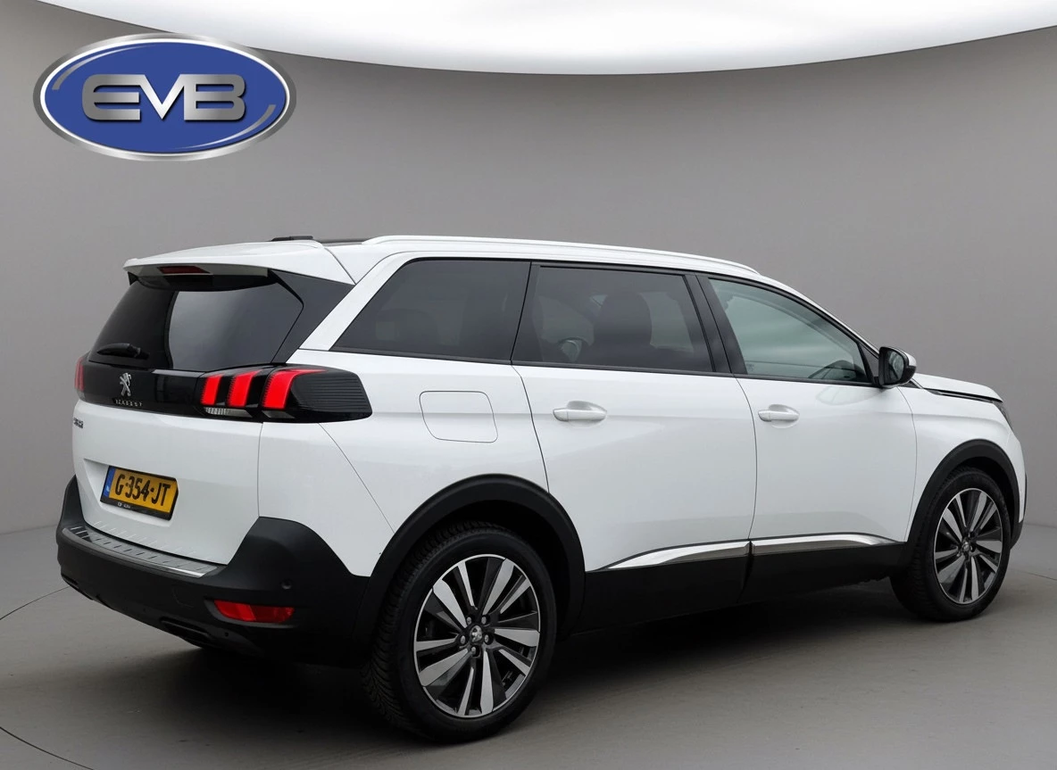 Hoofdafbeelding Peugeot 5008