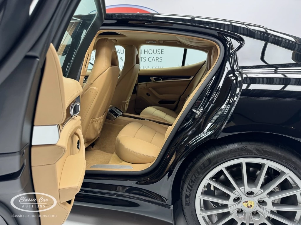 Hoofdafbeelding Porsche Panamera