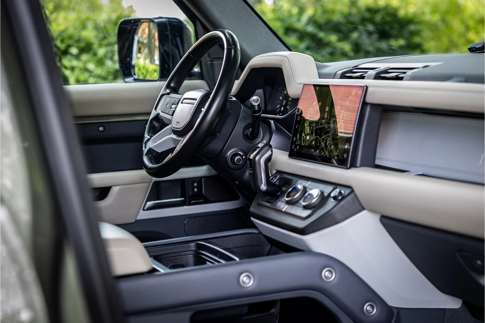 Hoofdafbeelding Land Rover Defender