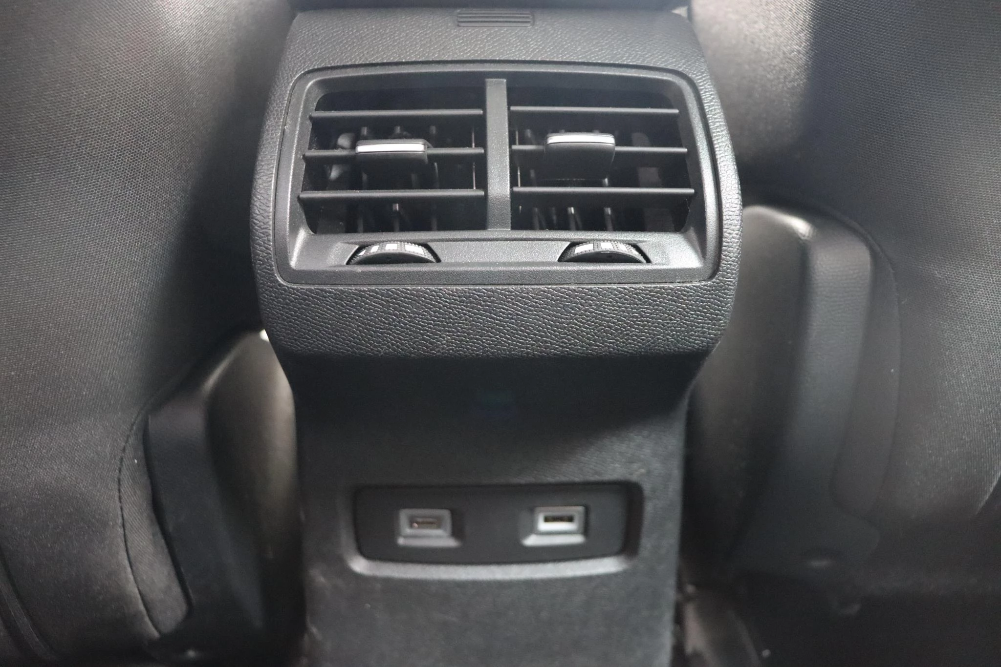 Hoofdafbeelding Citroën ë-C4
