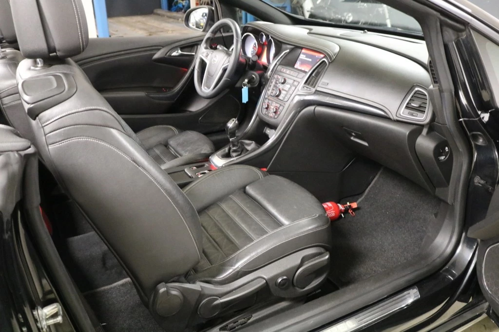 Hoofdafbeelding Opel Cascada