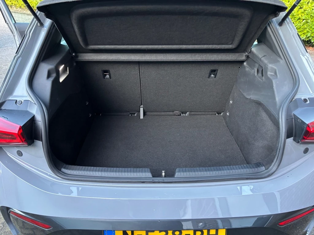 Hoofdafbeelding CUPRA Born