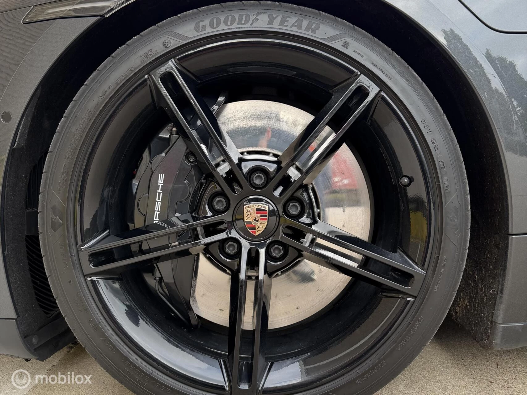 Hoofdafbeelding Porsche Taycan