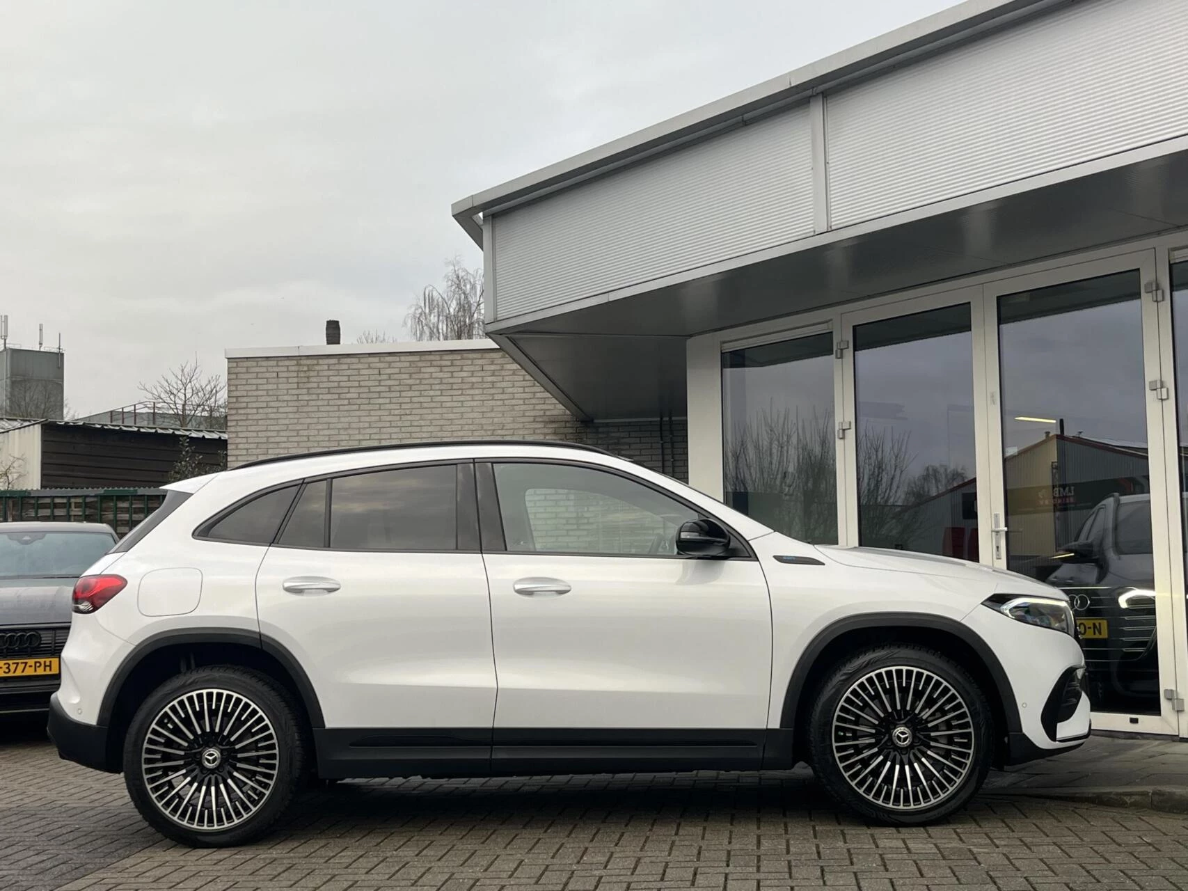 Hoofdafbeelding Mercedes-Benz EQA