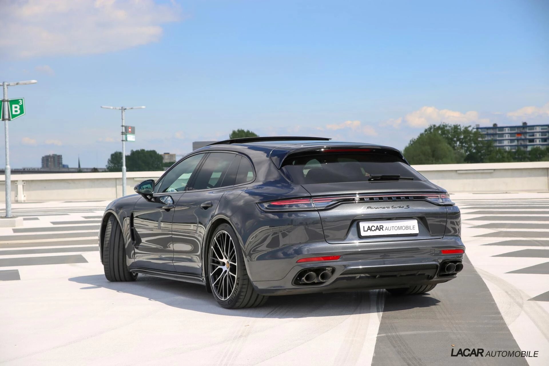 Hoofdafbeelding Porsche Panamera