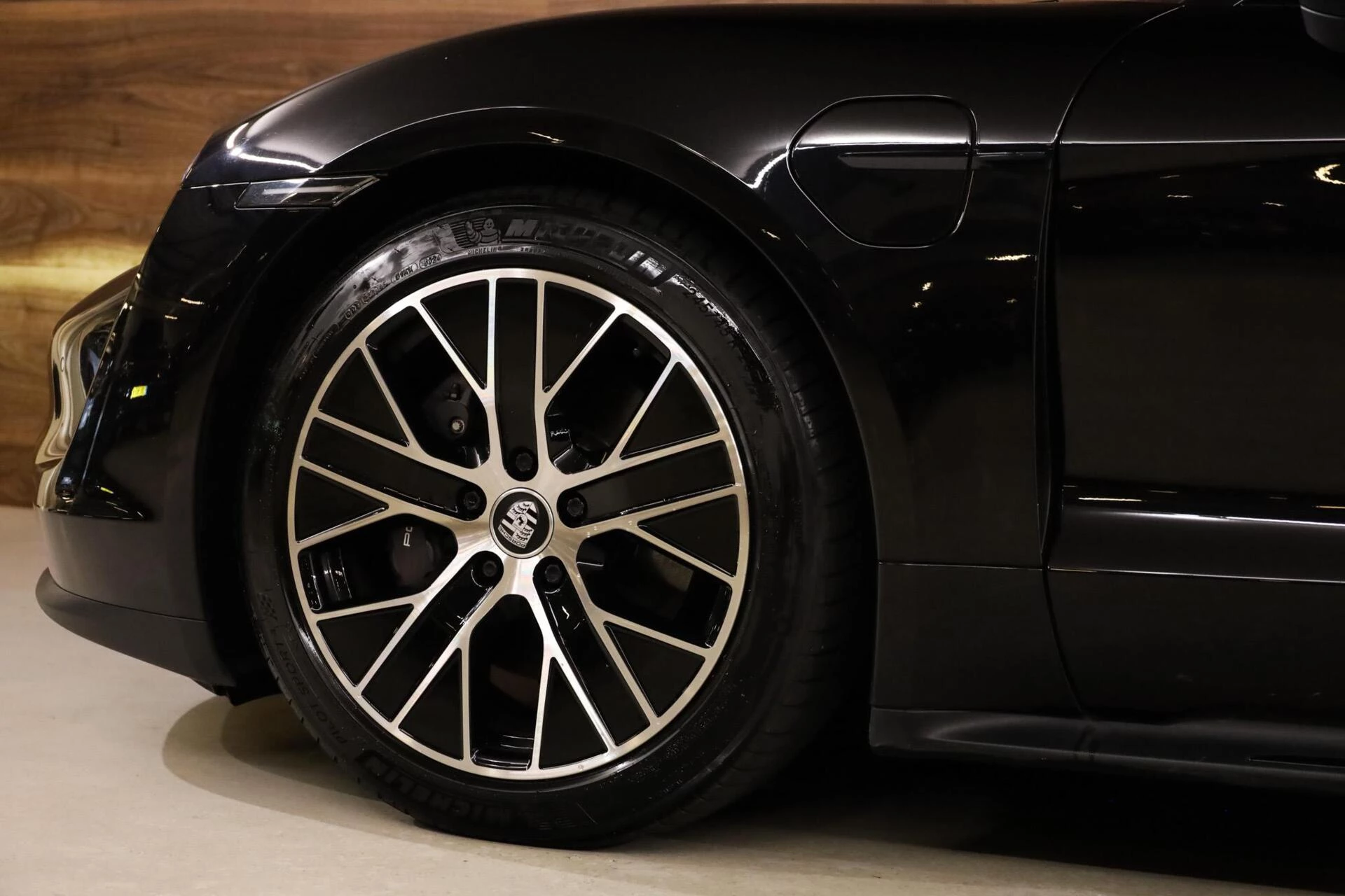 Hoofdafbeelding Porsche Taycan